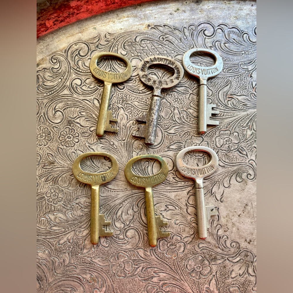 Rare Vintage Authentic Designer LOUIS VUITTON Brass Trunk KEYS one per sale 🥰